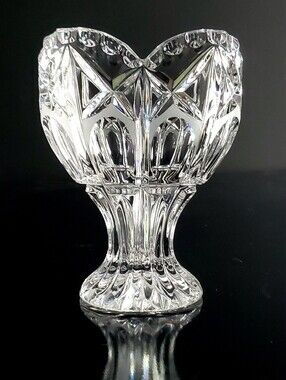 6 5/8" Hand-Cut West German Vintage Over 24% Lead Crystal Heart Vase
